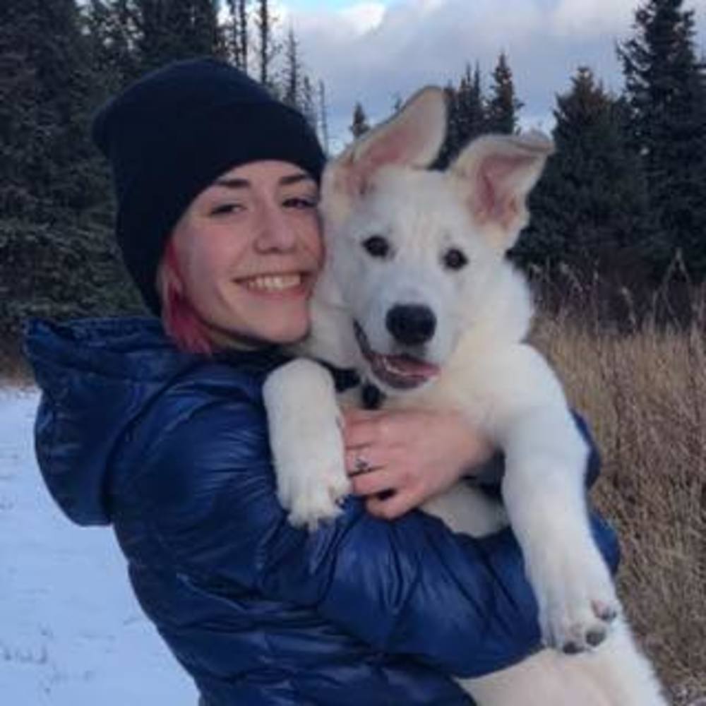 Meet your Posher, Alia